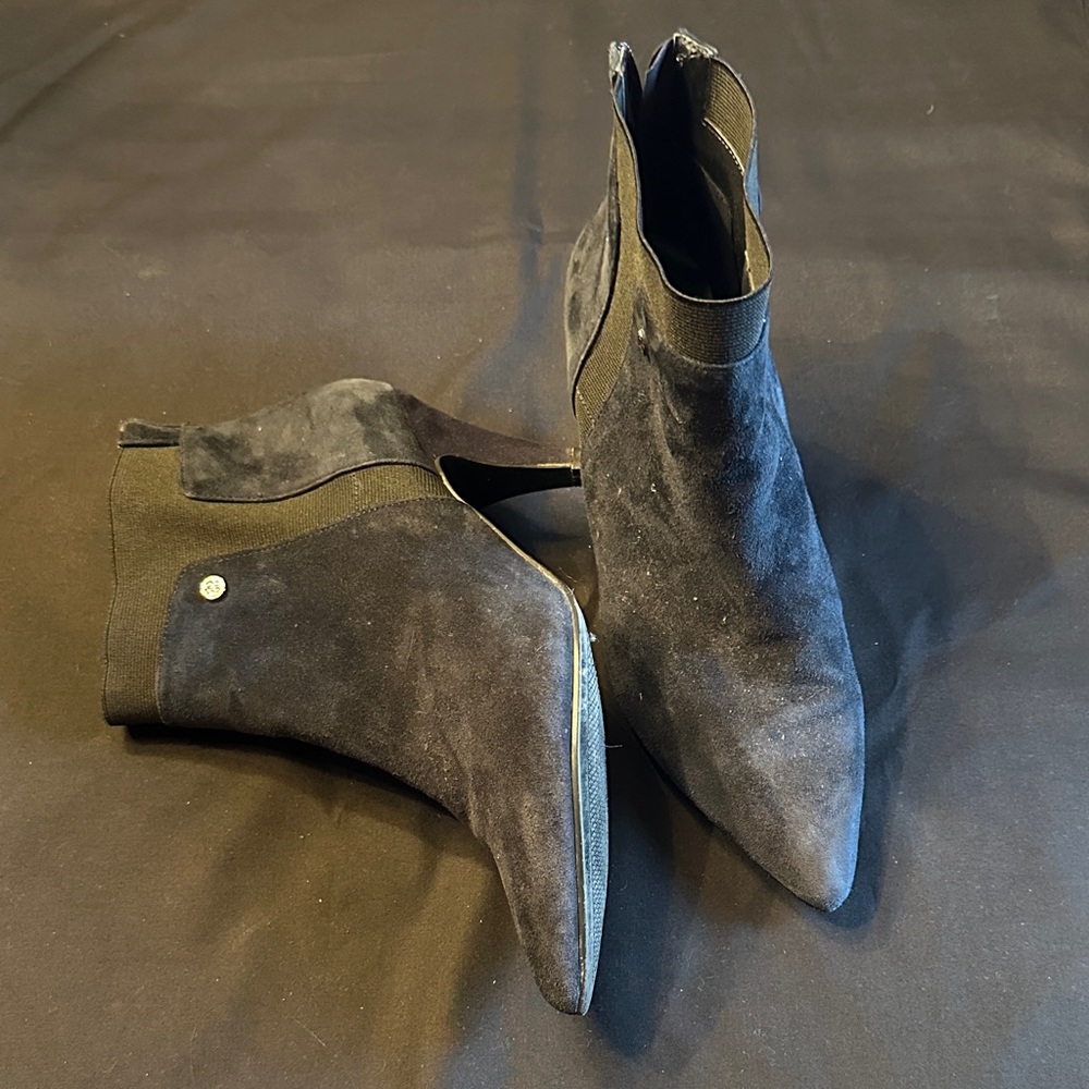 Elegant Navy Ankle Boots